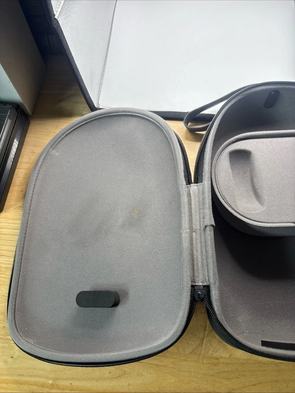 Oculus Black Semi-Rigid VR Carry Case